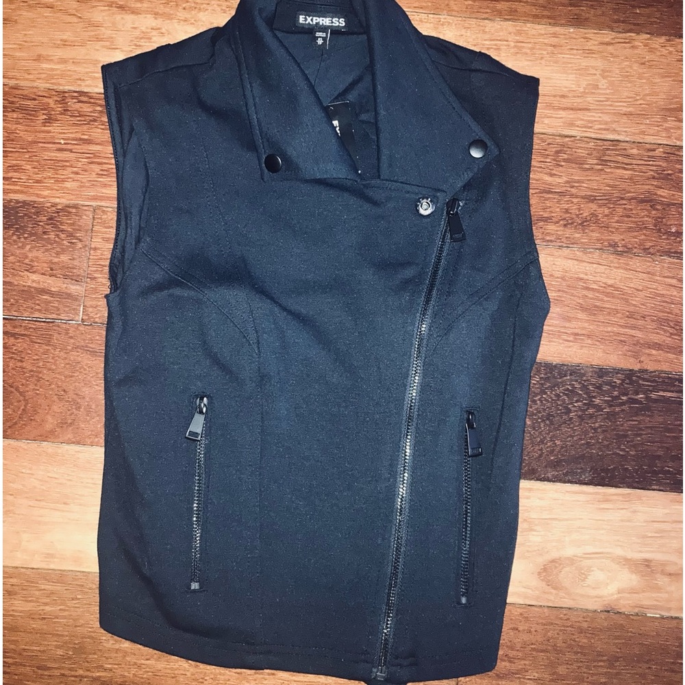 Express Navy vest NWT